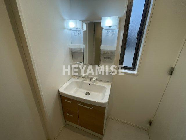 ナガトタケマツの洗面所