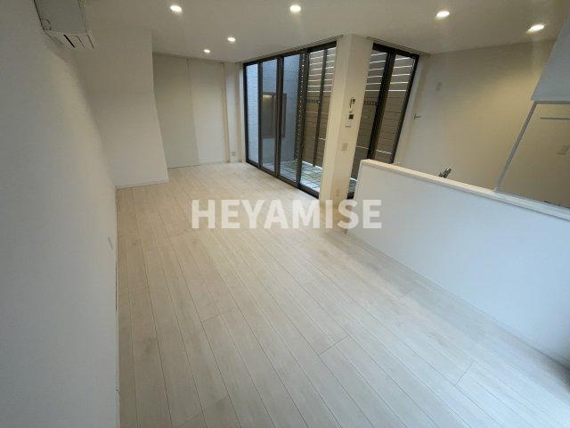 ナガトタケマツの居間・リビング