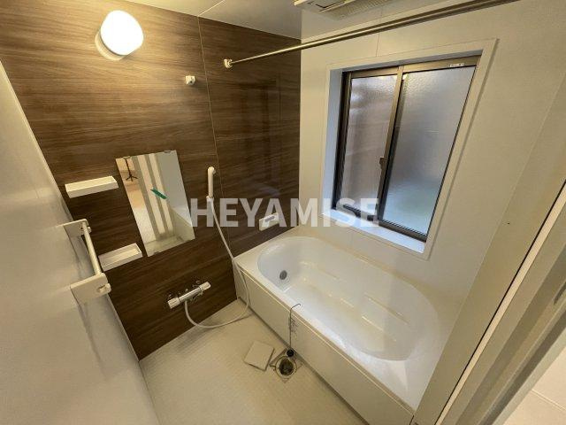 ナガトタケマツの浴室