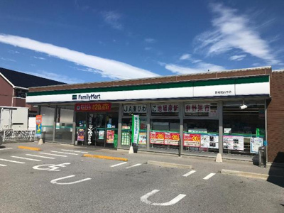 【周辺】 | ベルクレスト | ファミリーマート彦根開出今店まで511ｍ
