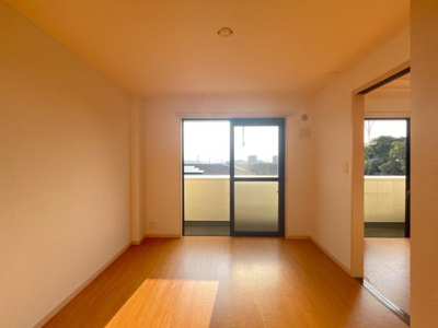 【内装】 | アバンティ・イースト | 洋室