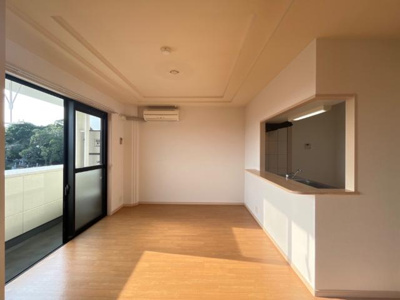 【居間・リビング】 | アバンティ・イースト | リビング