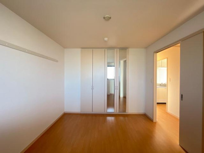 【内装】 | アバンティ・イースト | 洋室