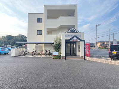 【外観】 | アバンティ・イースト | 外観写真（昼）