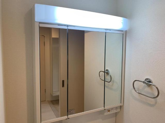 ＲＨ 柳川の洗面所|三面鏡（イメージ）