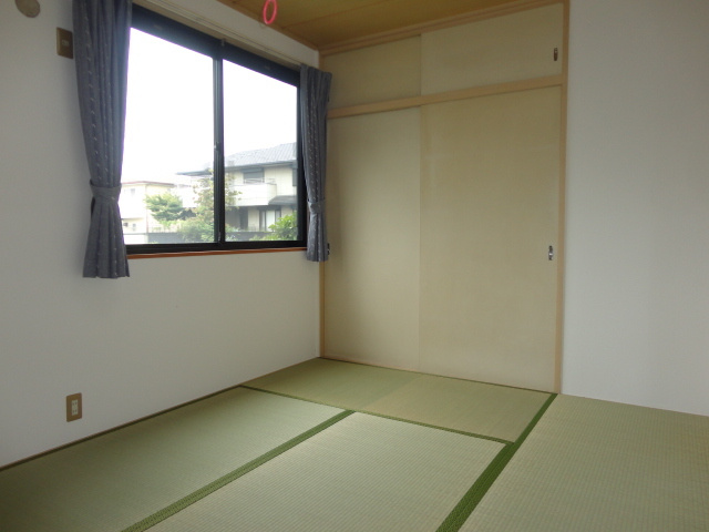 ウィンディア片岡台の寝室