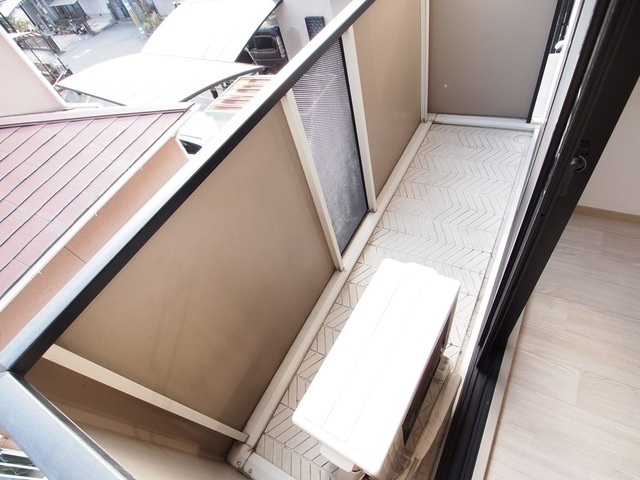 メゾンラフィーネＡのバルコニー