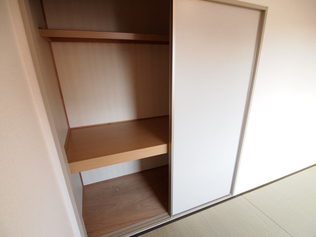 メゾンラフィーネＡの収納