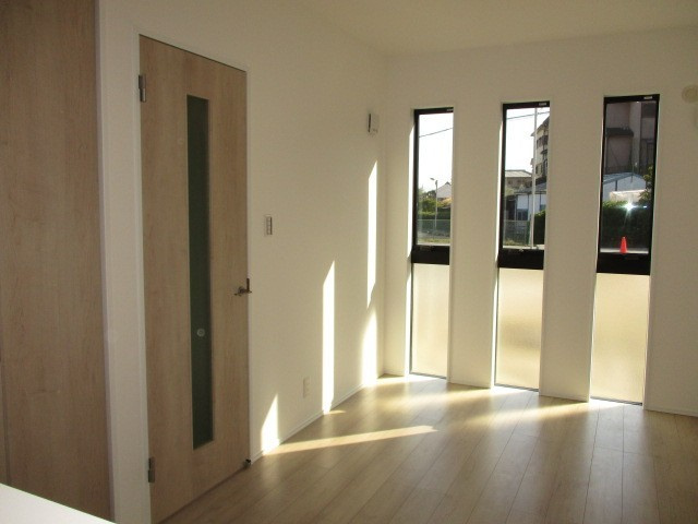 グランメゾン王寺南の居間・リビング