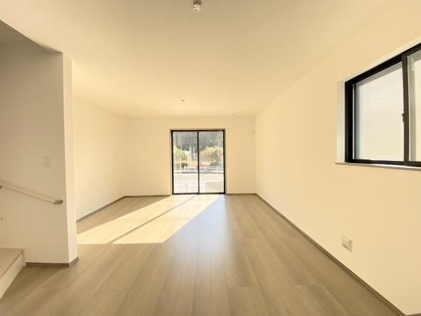 【居間・リビング】 | 西区樫野台6丁目　B号棟　新築戸建