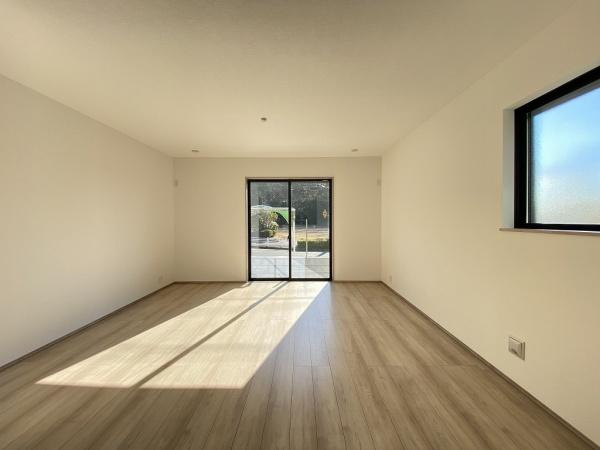 【居間・リビング】 | 西区樫野台6丁目　A号棟　新築戸建