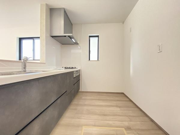 【キッチン】 | 西区樫野台6丁目　A号棟　新築戸建