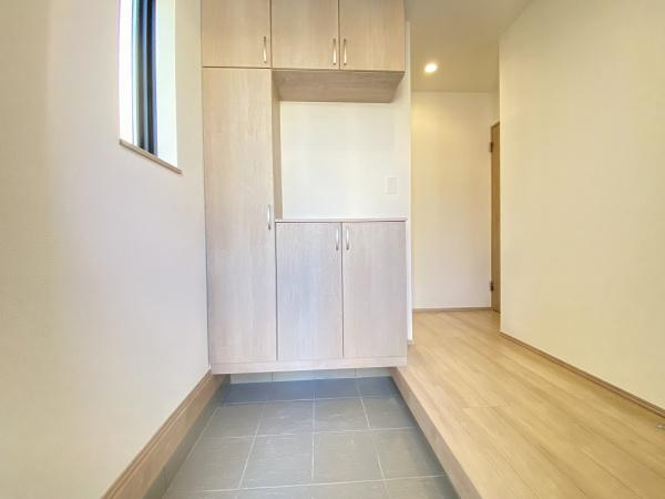 【玄関】 | 西区樫野台6丁目　A号棟　新築戸建