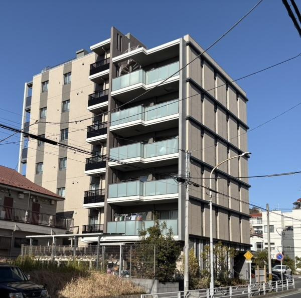 ブリシア横浜大口の外観