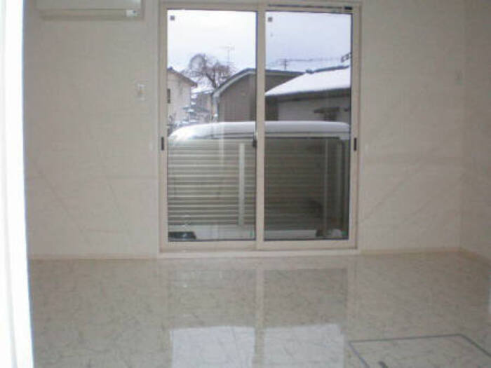 メゾン・グレイス　B棟の居間・リビング