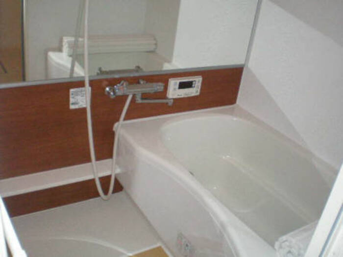 メゾン・グレイス　B棟の浴室