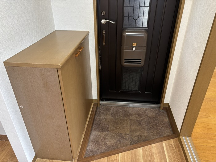 ロイヤルファミール　Dの玄関