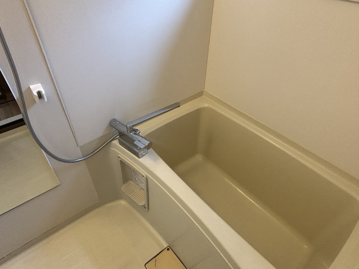 ロイヤルファミール　Dの浴室