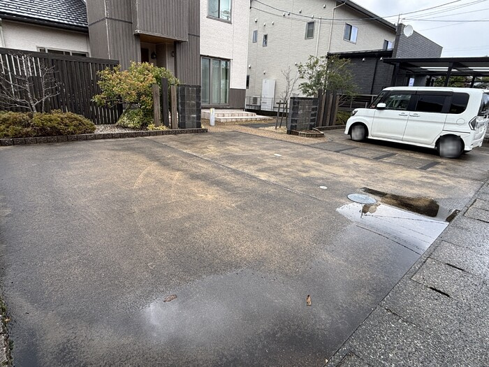 大溝T貸家の駐車場