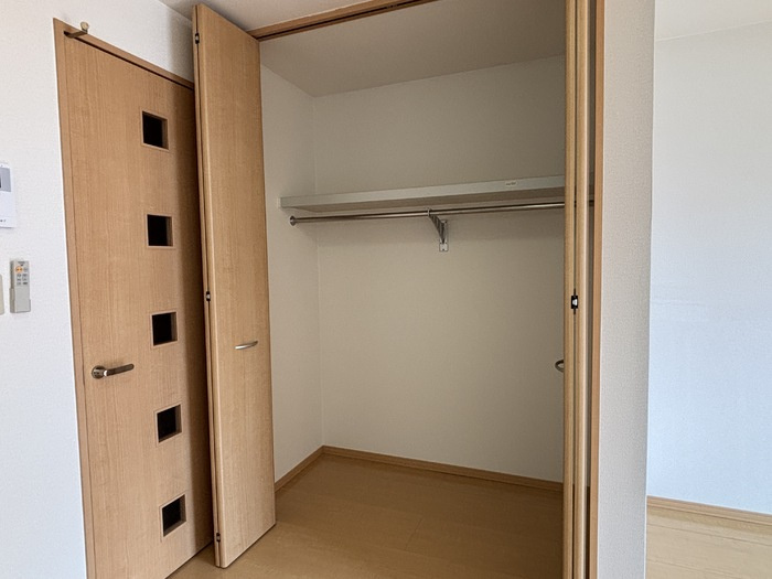 エザンスＴＨの玄関