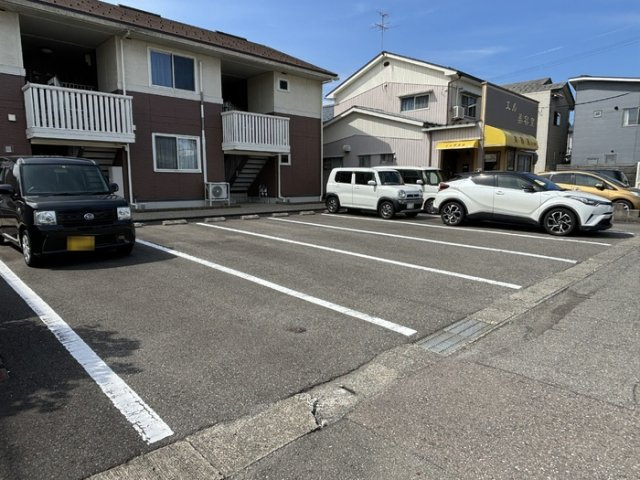 カーサ・ビアンカの駐車場