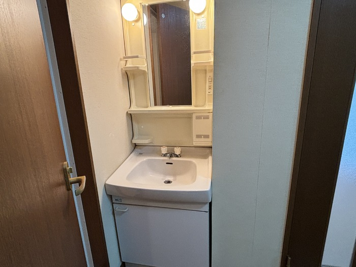 リバーハイツ光陽の洗面所