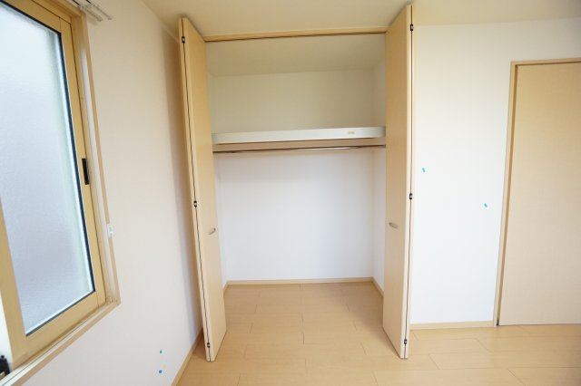 リビングタウン若杉　Ａの収納