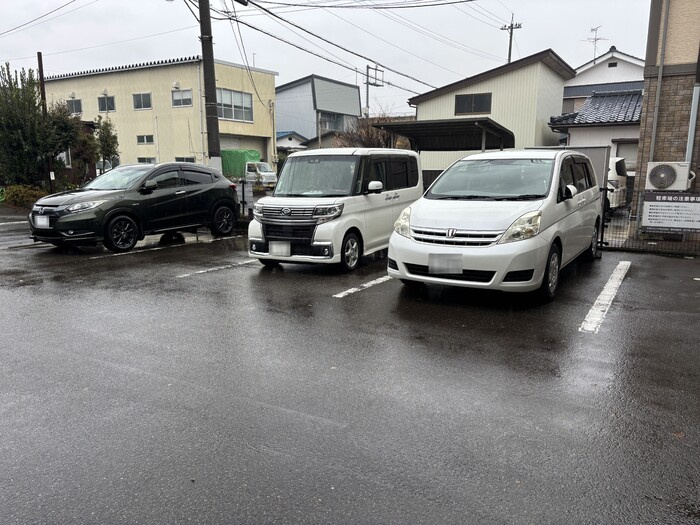 レジェンド　Ⅱの駐車場