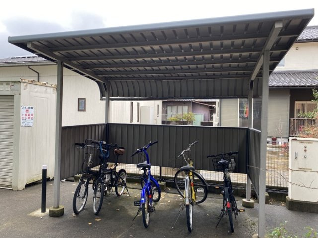 ホワイティ下馬　Ｂ