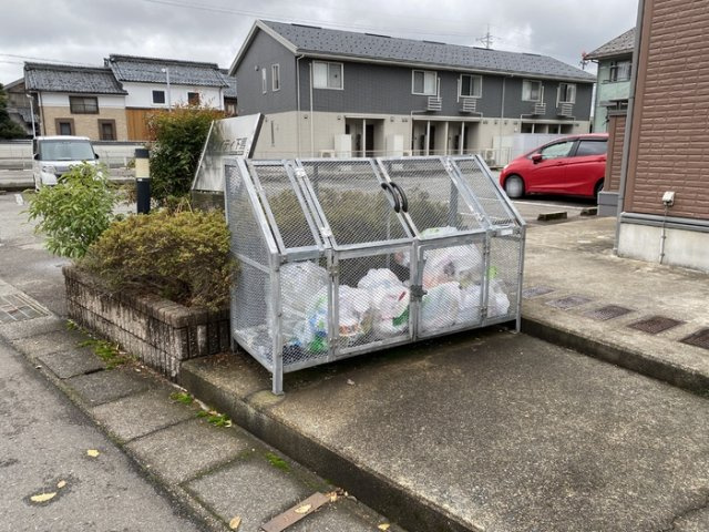 ホワイティ下馬　Ｂ