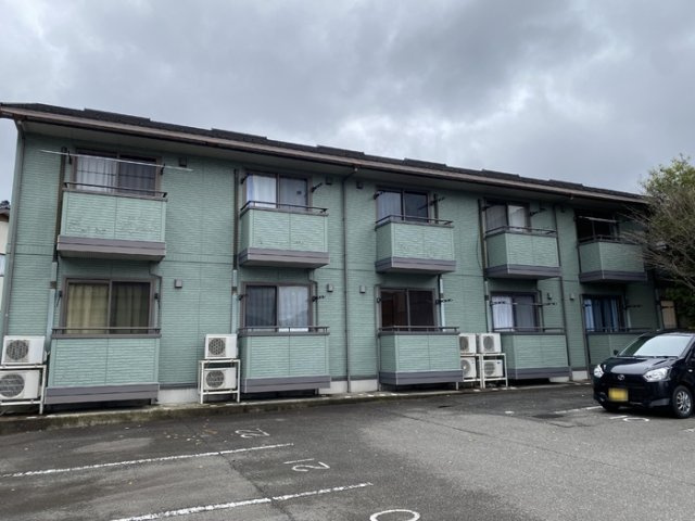 ホワイティ下馬　Ｂの外観