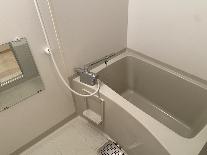 ホワイティ下馬　Ｂの浴室