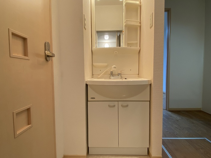 ホワイティ下馬　Ｂの洗面所