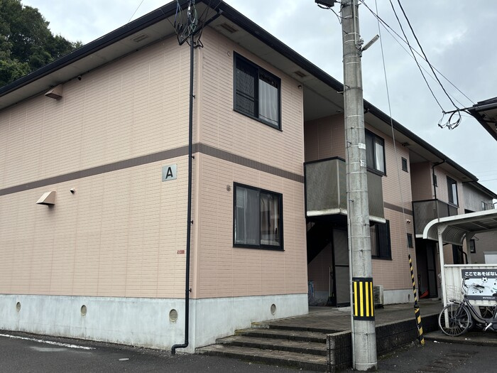 フローラルコート　Ａ