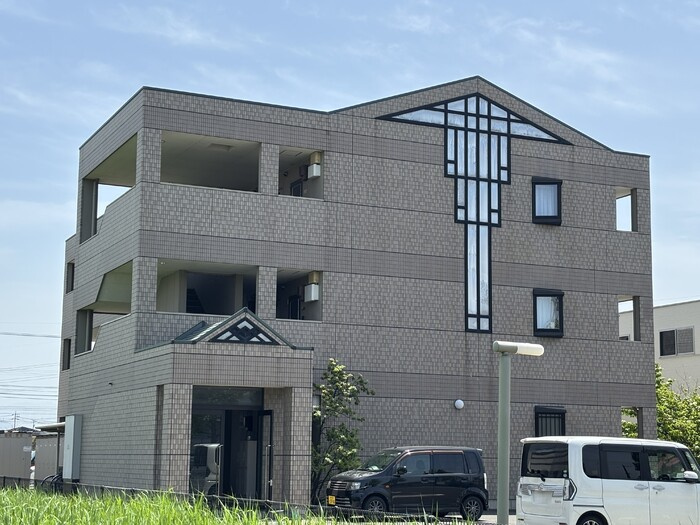 ＤＥＡＲ　ＣＯＵＲＴ（ディアコート）