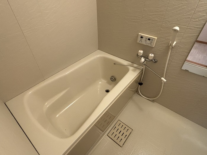 メゾンシャルムの浴室