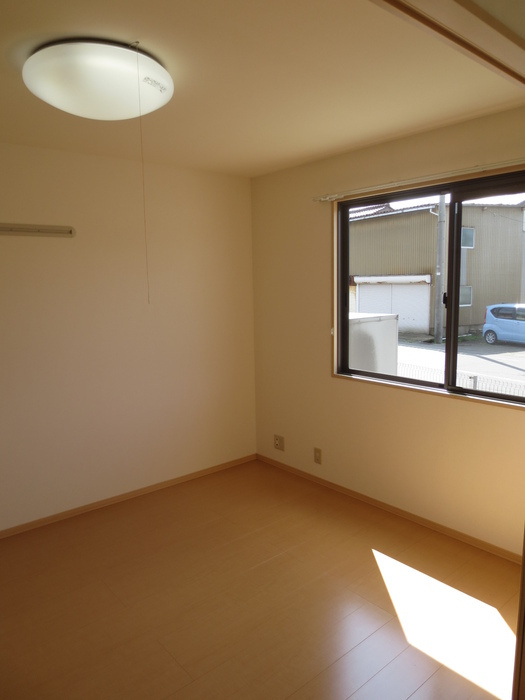 風のクローバー　Ａの居間・リビング