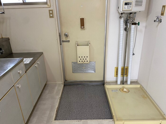 リバーハイツの玄関