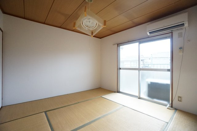 リバーハイツの居間・リビング