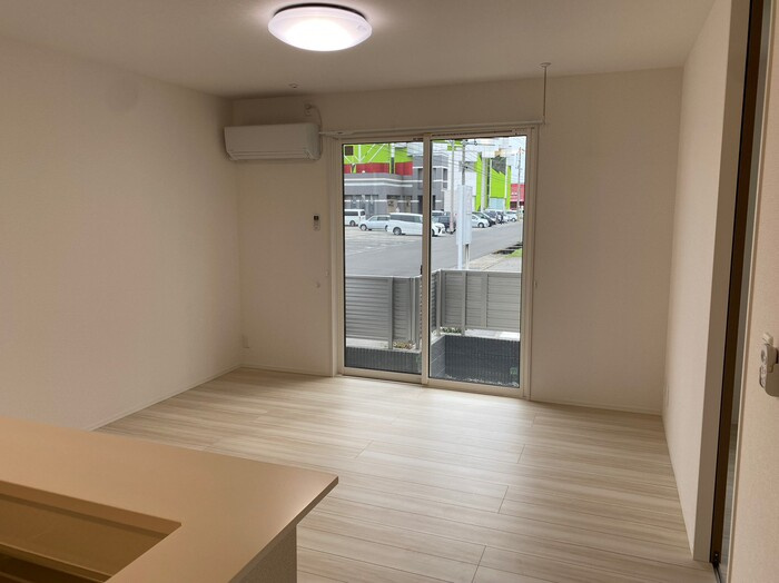 Continuer S(コンティニュエ　エス)の居間・リビング