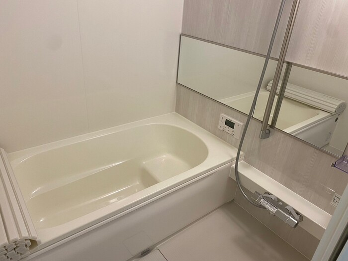 Continuer S(コンティニュエ　エス)の浴室