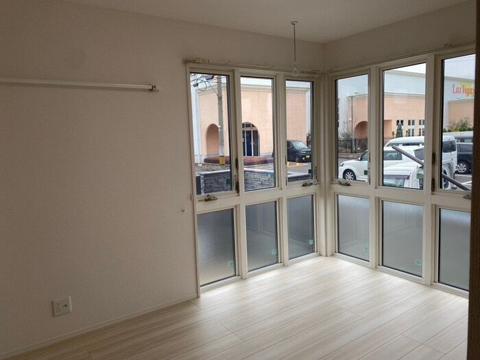 Continuer S(コンティニュエ　エス)の洋室