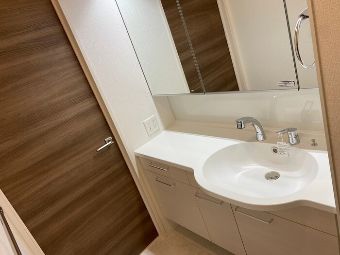 Continuer S(コンティニュエ　エス)の洗面所