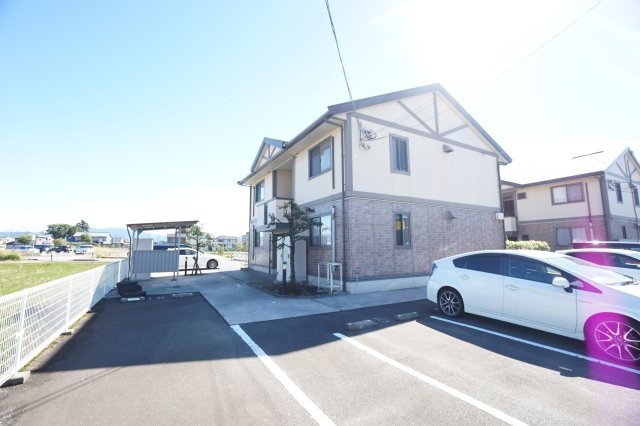 フルール大和　Ｃの駐車場