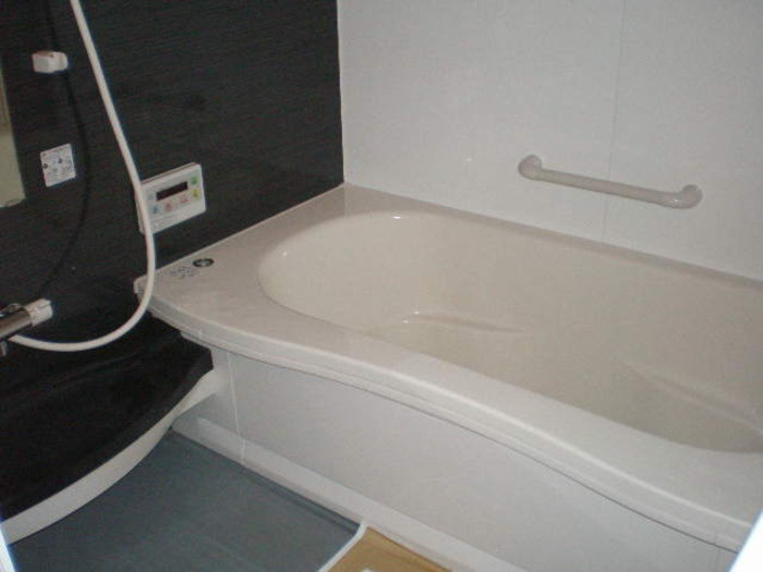 ロアジーナ　A棟の浴室