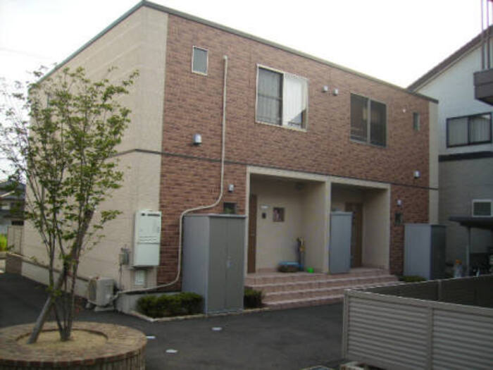 リースランドネオス春日壱番館　Ａの外観