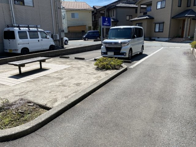 グリーンパーク　Ａの駐車場