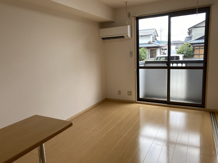 メゾン糺　Ｂの居間・リビング