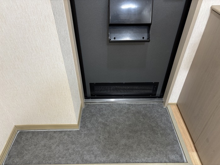 サニーコート聖Ⅳの玄関