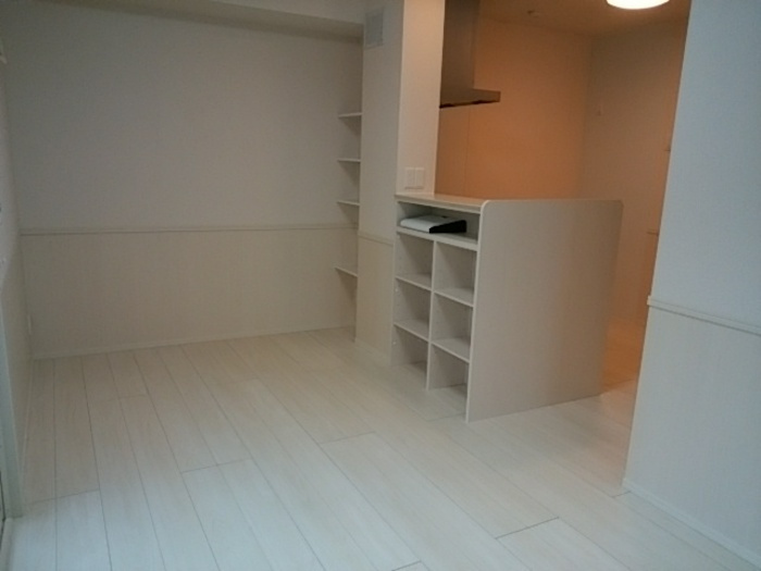 La primeur(ﾗ ﾌﾟﾘﾑｰﾙ)の居間・リビング